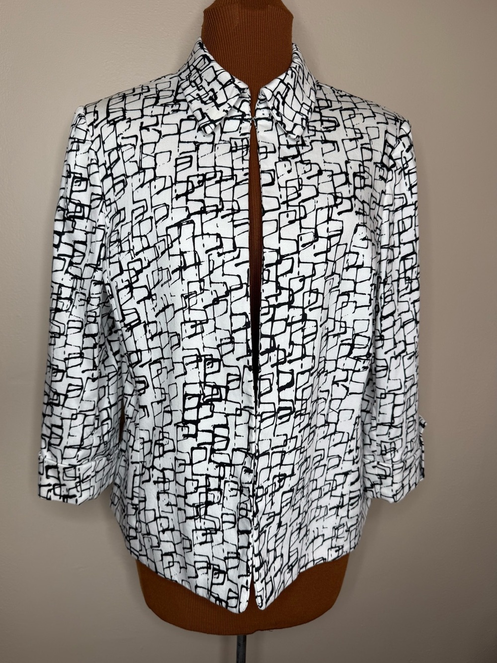 Tahari by ASL MIX Black & White Abstract Print Blazer Jacket Size 14